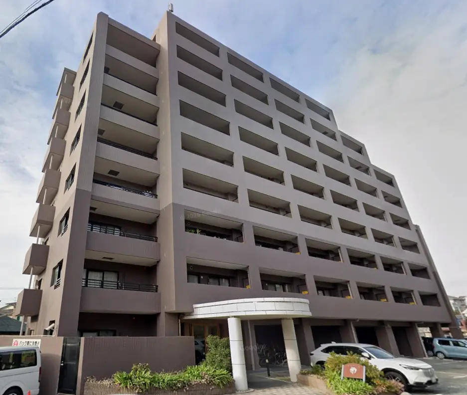 福岡市早良区飯倉5丁目の一棟収益マンション外観